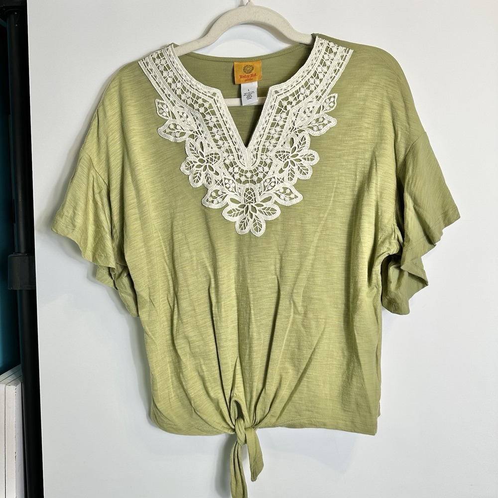 Ruby Rd PETITE Womens Sz L Sage Green Crochet Tie Front Boho Top Flutter Sleeve